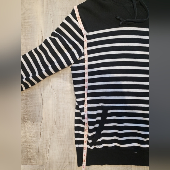 Polo Ralph Lauren black and white striped hoodie - Picture 8 of 10